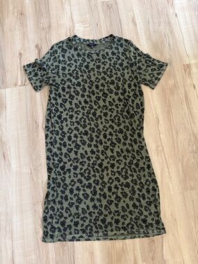 Lucky Brand Olive Green Leopard Print T-Shirt Dress size small